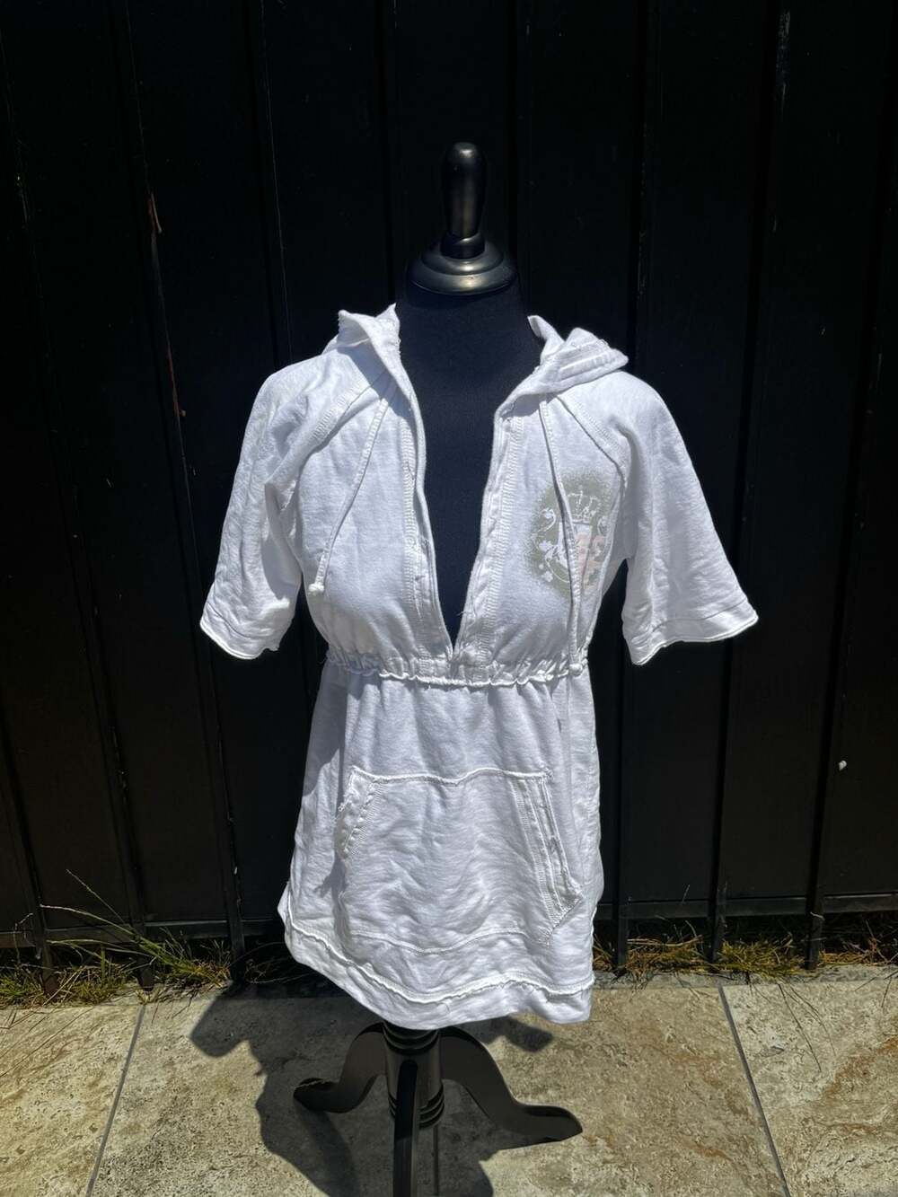 Y2K lei active Life Energy Crest White Short Sleeve Hoodie Sweatshirt Size L